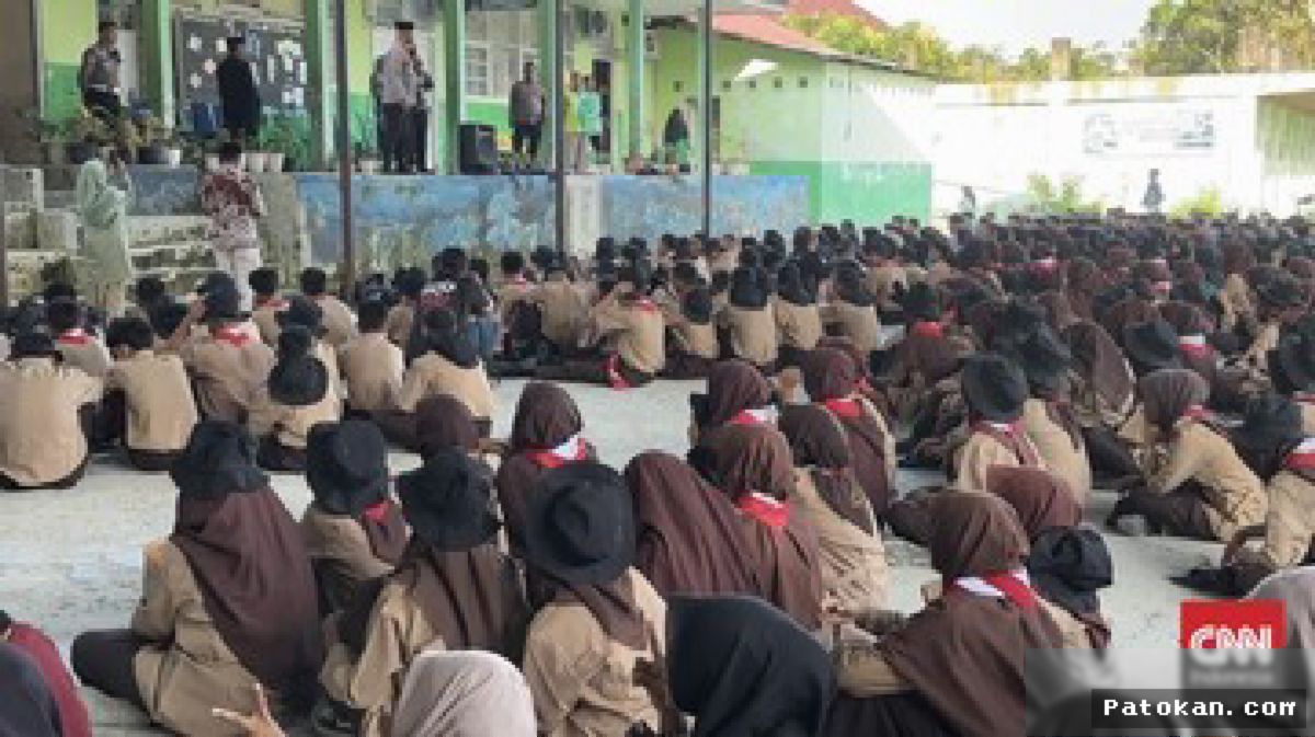 Wamenag Bicara Ledakan Bom Rakitan di MAN 3 Padang
