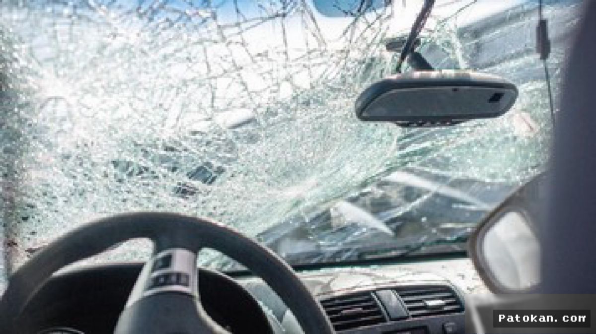 Mobil Tabrak Empat Motor di Cipayung, Dua Pemotor Cedera